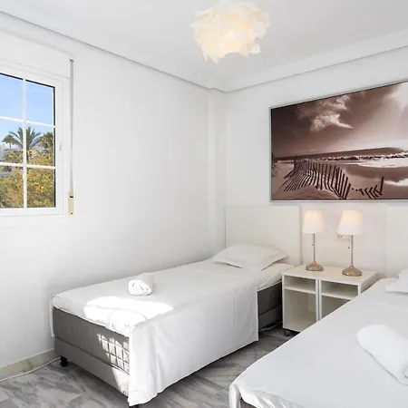 Apartamento Golfer's Quiet Flat In By Costarentals - Ref 104
